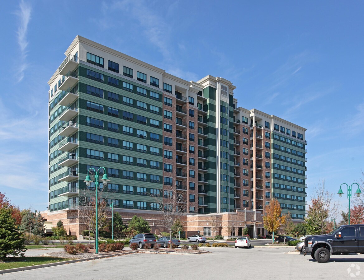 The Residences At Seven Bridges Apartments For Rent In Woodridge Il Forrent Com