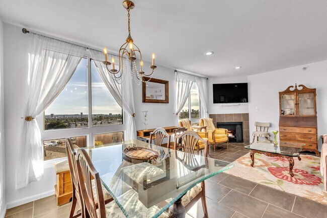 Photo - 7320 Hawthorn Ave Unit 422