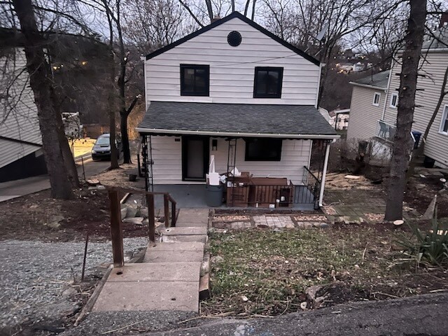 Photo - 654 Hestor Dr