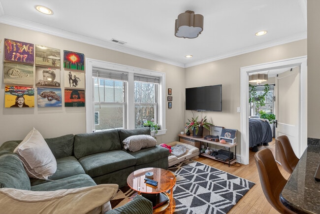 Building Photo - 4234 N Campbell Ave Unit 2S