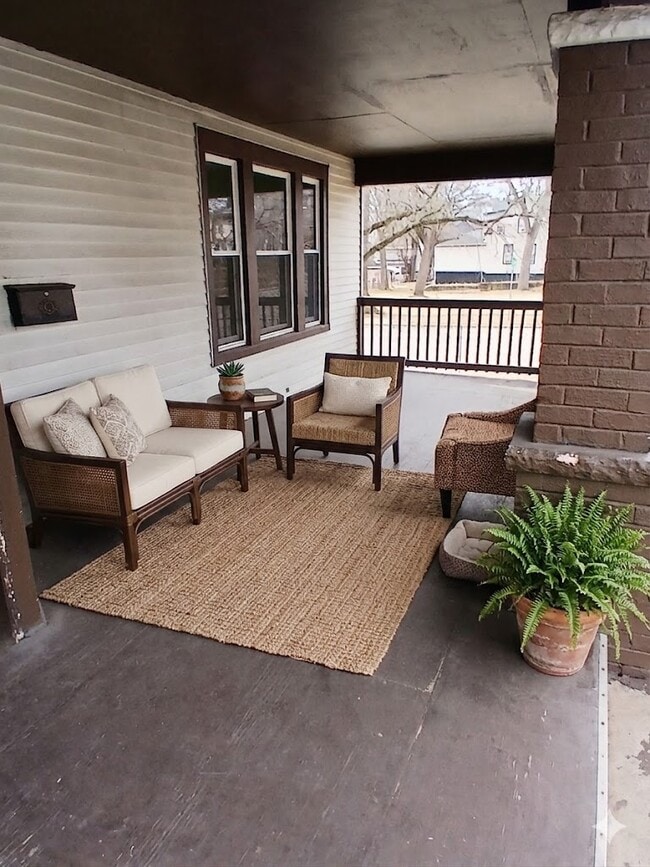 Photo - 730 Ashland Ave