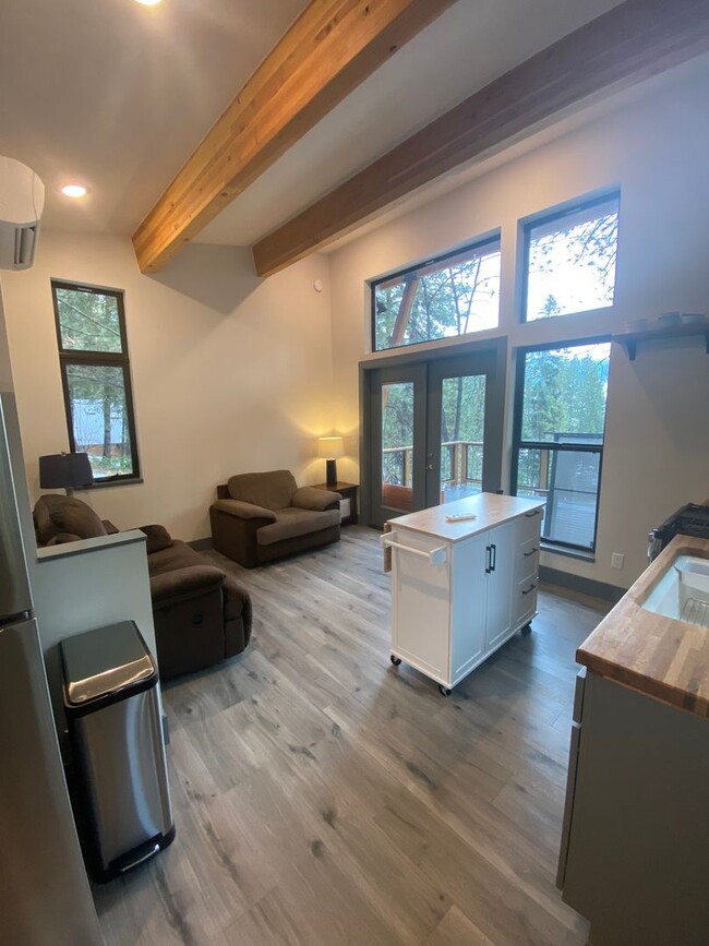 Brand New 1 Bed 1 Bath Home in Leavenworth! - Brand New 1 Bed 1 Bath Home in Leavenworth!