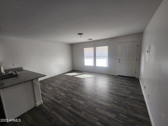 158 W Taylor Ave