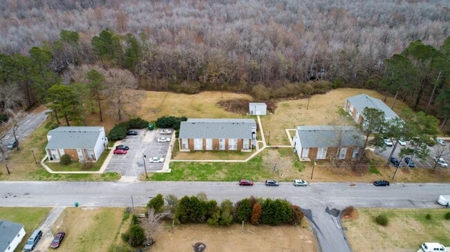 Photo - Charming & Spacious 3-Bedroom Apartment in Greenwood Park Unit 1704C