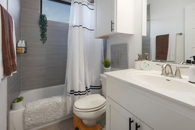 Photo - Spacious 3-Bedroom Townhouse Retreat! Unidad #3