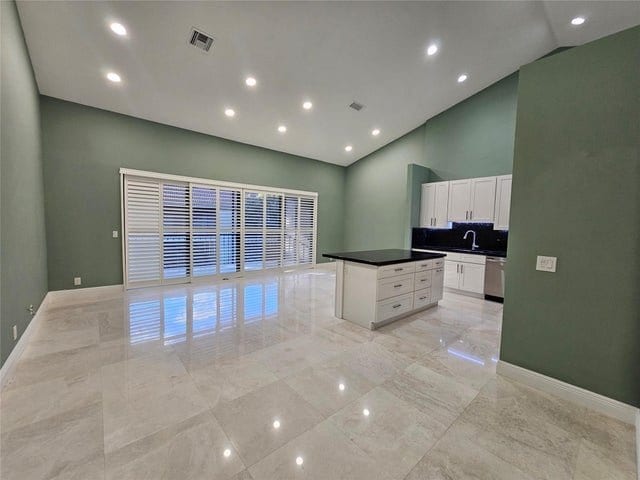 Photo - 5770 Coach House Cir