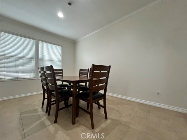 Photo - 1800 Oak St Unit 318