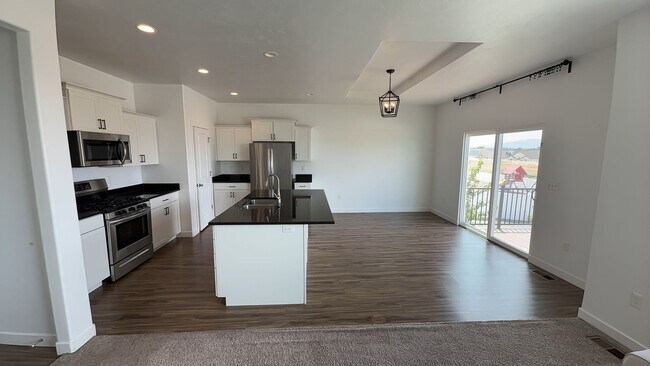Photo - 8285 Lakeshore Dr Unit Upstairs