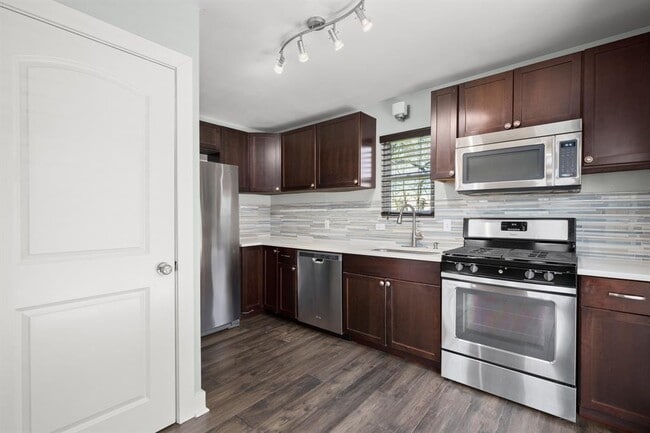 Photo - 1404 Vargas Rd