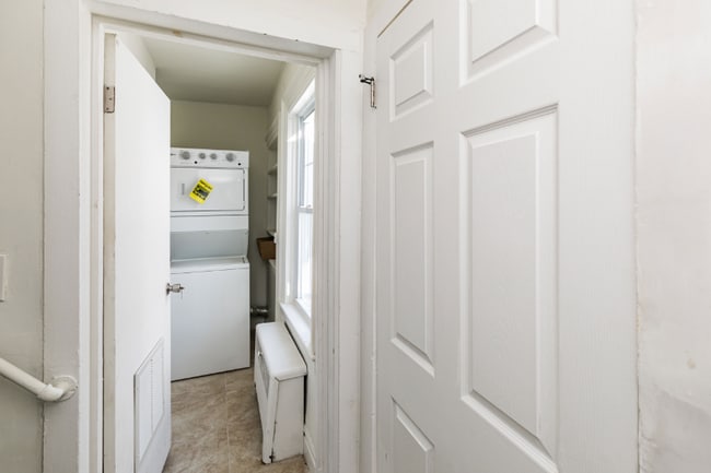 Photo - 11 Charlotte St Unidad Apt-4