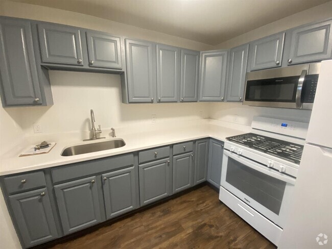 Building Photo - 1 Franklin St Unit 301 Rental