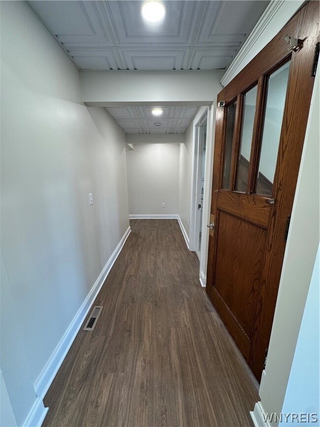 Photo - 2 Agassiz Cir