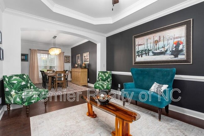 Photo - 1103 Magenta Way