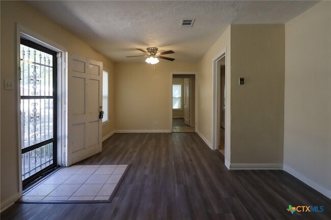 Photo - 1512 White Ave