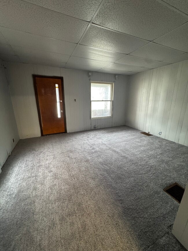 Photo - 719 Steel St