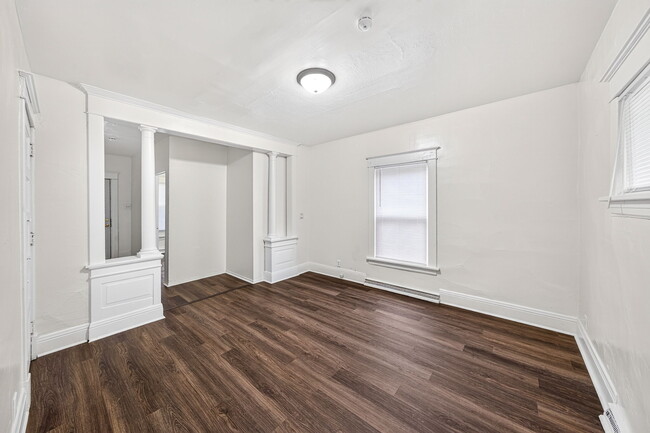 Building Photo - 1225 Miami St Unit A