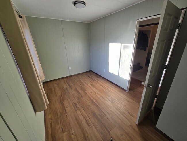 Photo - 624 Whirlway Dr