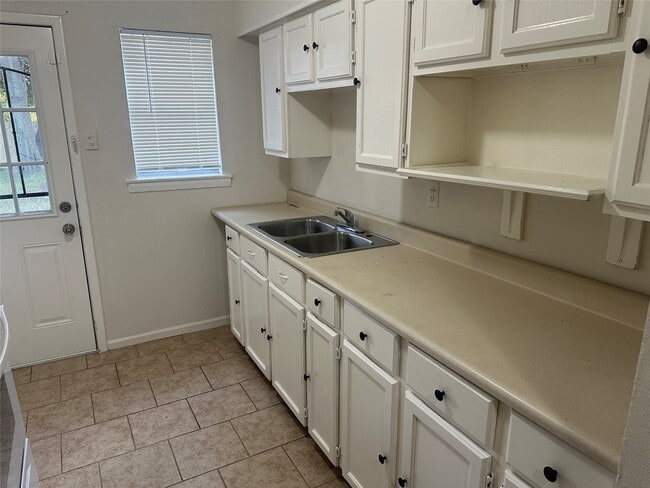 Photo - 9301 Chesterfield Dr