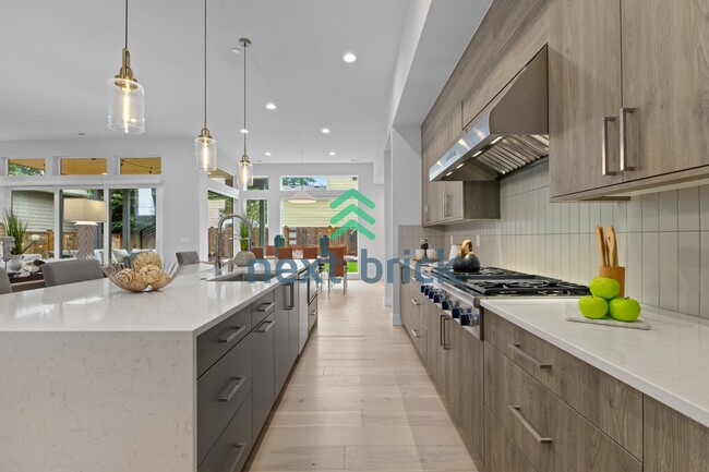 Photo - "Stunning 5-Bedroom Kirkland Home with 4.5 Baths and 4,125 Sq Ft of Luxurious Living Space!"