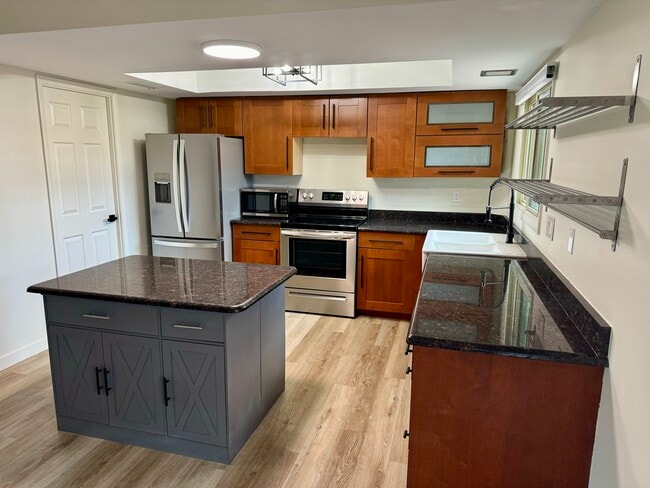Photo - 2810 E Clarendon Ave