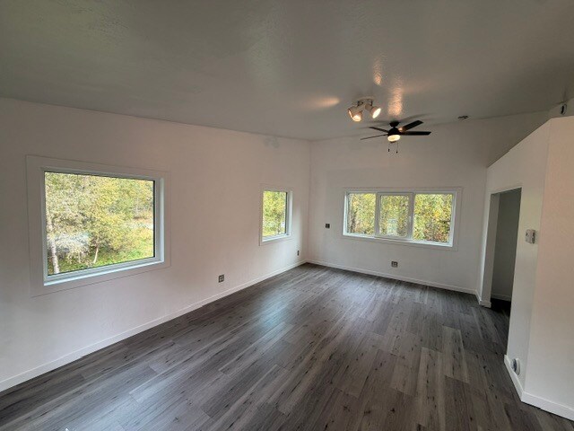 Photo - 4500 Willow Cir