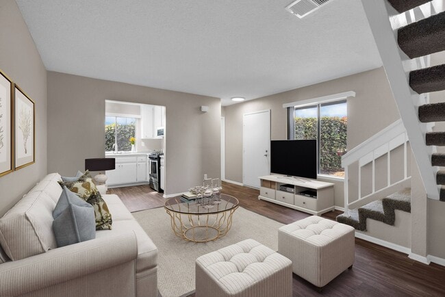 Carmenita Townhouse Apartments