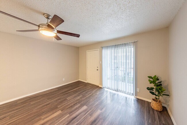 Photo - The Iris Apartments