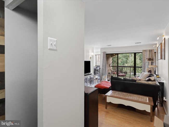 Photo - 11232 Chestnut Grove Square Unidad 234