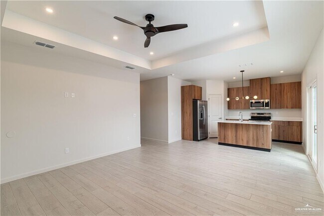 Photo - 15 Duke Ave Unit 3