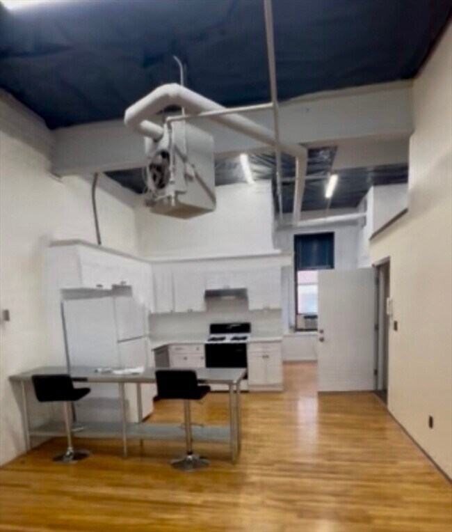 Photo - 145 Pearl St Unit 03
