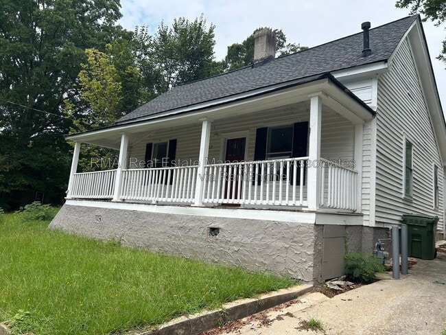 Building Photo - 507 W Cherry St