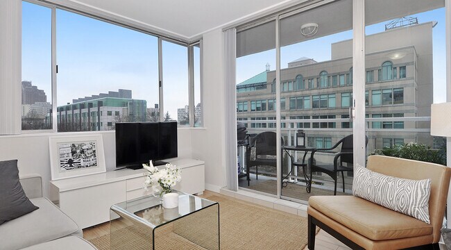 Photo - Hollyburn Court Unit 01008