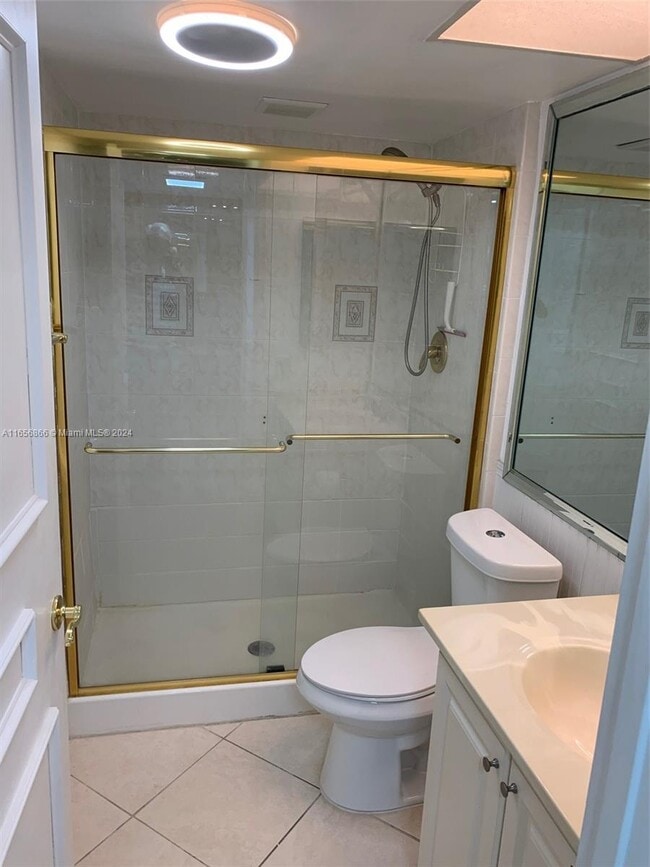 Photo - 4801 Martinique Pl Unit H1 UPDATED