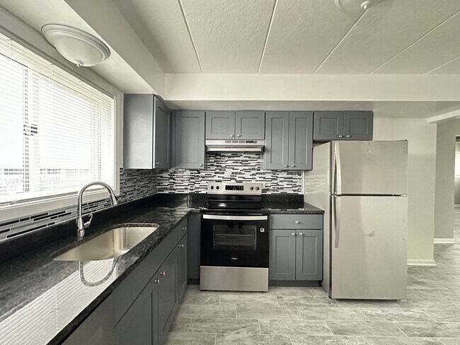 Photo - 1408 Carol St Unit B3