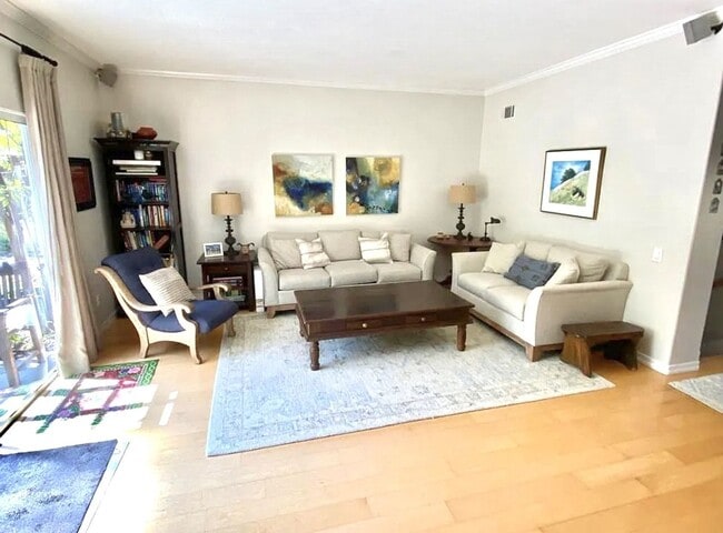 Photo - Stunning 4 Bed/2.5 Bath Home in highly desirable Spanish Oaks Neighborhood