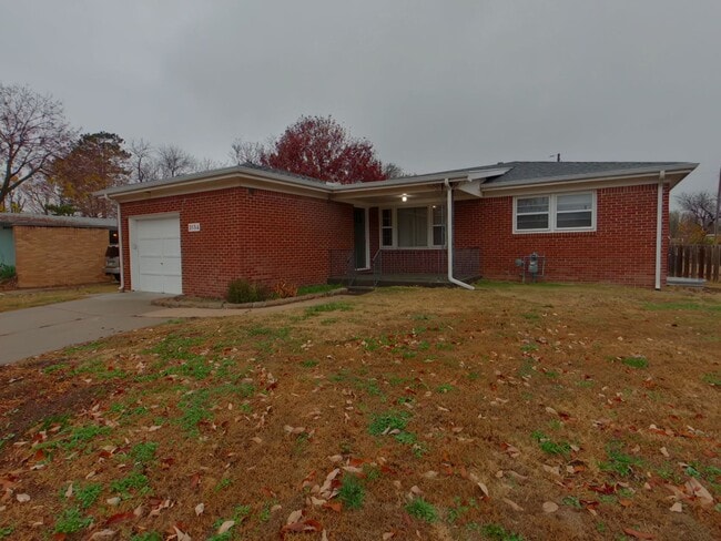 Photo - 3534 W 11th St N