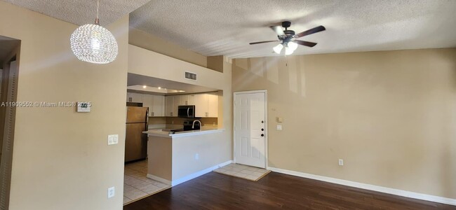 Photo - 4151 N Haverhill Rd Unit 1523