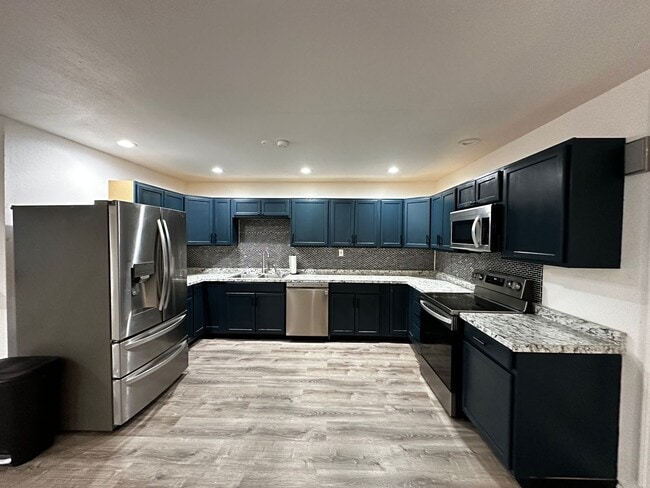 Building Photo - 863 Stol Dr Unit #C