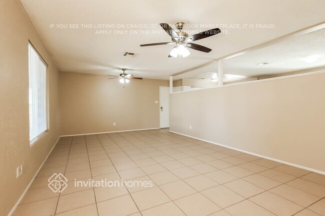 Photo - 4643 N 58th Ave