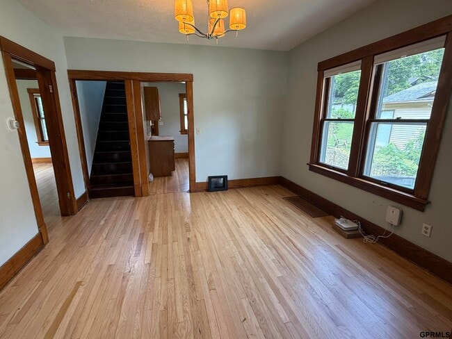 Photo - 824 N 47th St