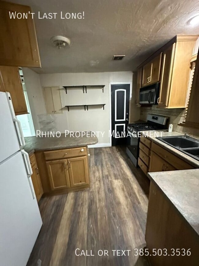 Building Photo - 3407 S 8525 W Unit A