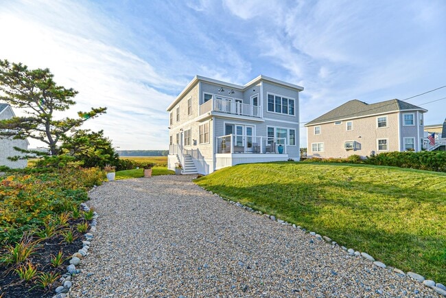 1647 Ocean Blvd