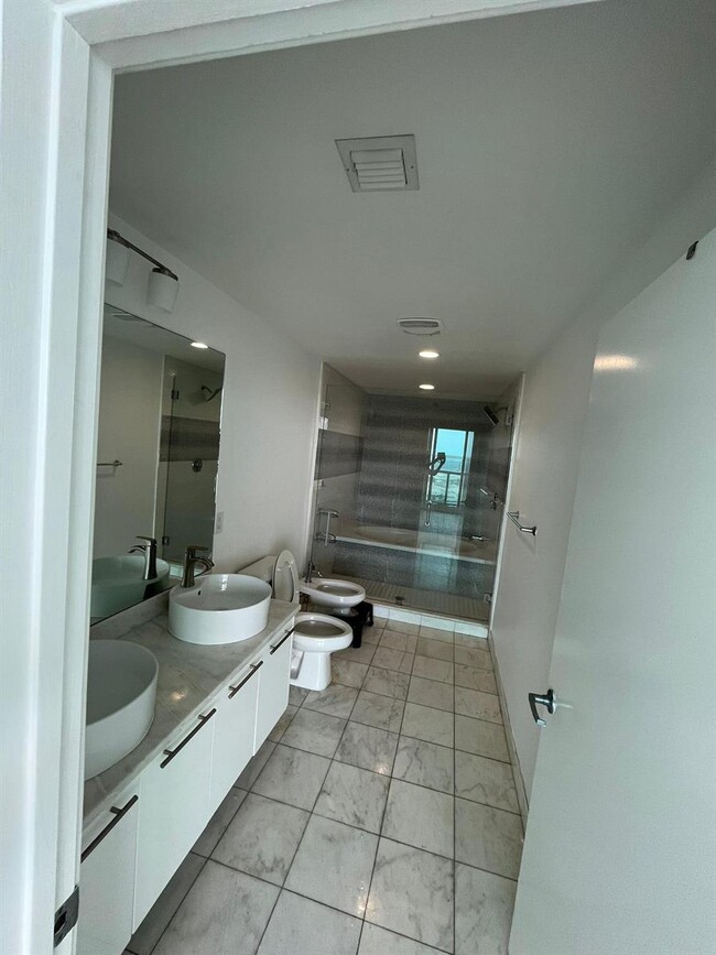 Photo - 888 Biscayne Blvd Unit 1807