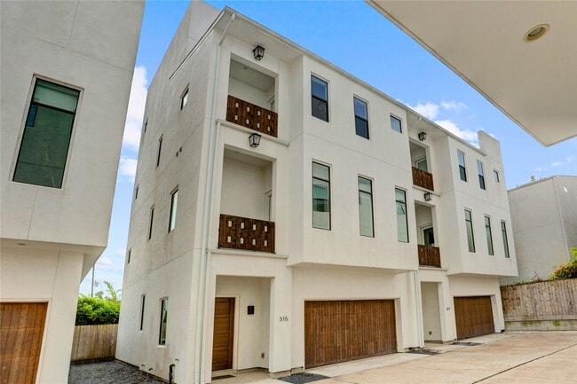 Photo - 315 E 2nd St Rental