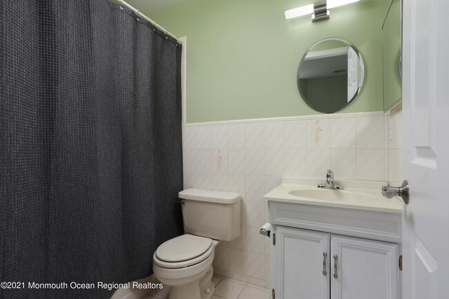 Photo - 100 1st St