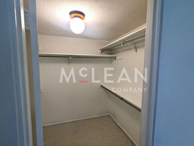 Photo - 2737 E Plaimor Ave