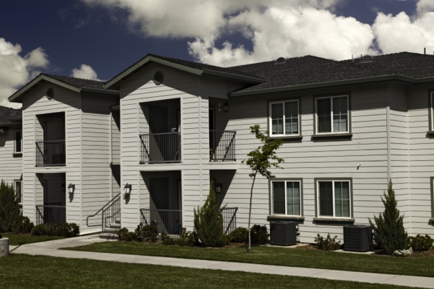Shasta Courtyards - Shasta Courtyards Apartments