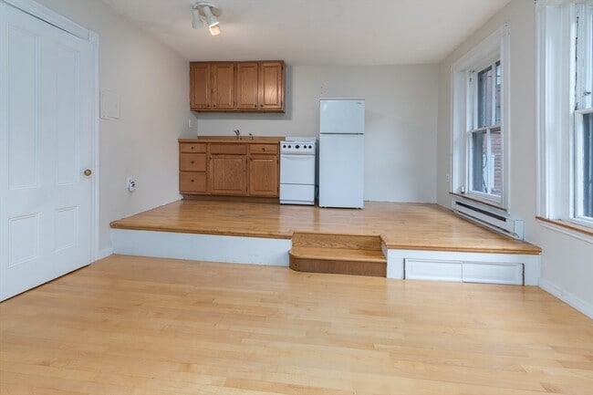 Photo - 73 Chandler St Unit 2