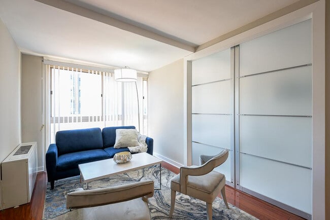 Photo - 922 24th St NW Unidad ID385P