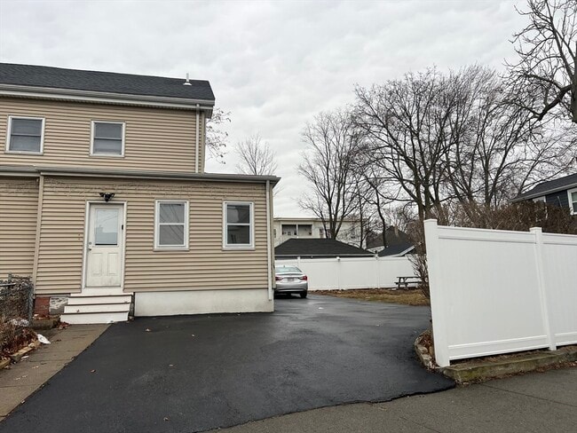 Photo - 96 Washington St Unit 2